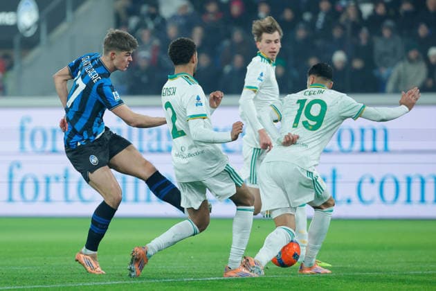 3rd January 2026; Gewiss Stadium, Bergamo, Italy, Serie A Football, Atalanta versus Roma; Charles De Ketelaere of Atalanta BC shoots at goal  EmanuelexPennacchio