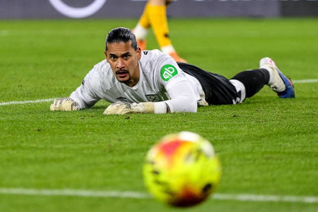 Goalkeeper Alphonse Areola (23 West Ham) watches the ball go out of play after making a save during the Premier League football match between Wolverhampton Wanderers and West Ham United at Molineux stadium in Wolverhampton, England Copyright: xNataliexMincher SPPx Sportspressphoto_SPR78436