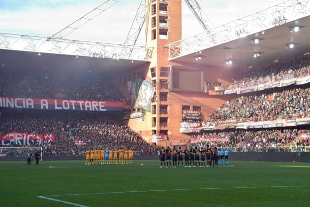 Minute s silence to commemorate the victims of the Crans-Montana fire. during Genoa CFC vs Pisa SC, Italian soccer Serie A match in Genoa, Italy, January 03 2026  Copyright: xGabrielexMasotti IPAxSportx xipa-agency.netx xx IPA_69656722 IPA_Agency_IPA69656722