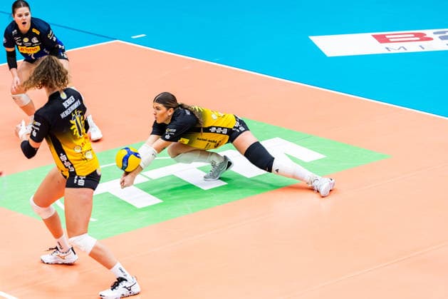 03 01 2026, GER, Volleyball, Women, 1 BL, Main Round, Season 25 26, VfB 91 Suhl Lotto Thueringen Schwarz Weiss Erfurt Mackenzie Foley VfB 91 Suhl Lotto Thueringen 99817 Eisenach Werner Assmann Halle Am Sportp Thüringen Germany