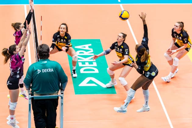 03 01 2026, GER, Volleyball, Women, 1 BL, Main Round, Season 25 26, VfB 91 Suhl Lotto Thueringen Schwarz Weiss Erfurt Sanaa Dotson VfB 91 Suhl Lotto Thueringen 99817 Eisenach Werner Assmann Halle Am Sportp Thüringen Germany