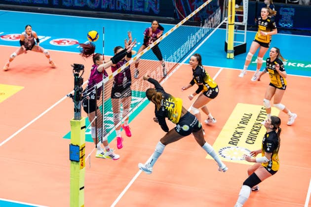 03 01 2026, GER, Volleyball, Women, 1 BL, Main Round, Season 25 26, VfB 91 Suhl Lotto Thueringen Schwarz Weiss Erfurt Sanaa Dotson VfB 91 Suhl Lotto Thueringen 99817 Eisenach Werner Assmann Halle Am Sportp Thüringen Germany