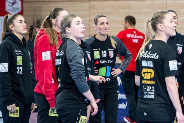 Handball Bundesliga Women, Season 2025 2026 SV Union Halle Neustadt vs Buxtehuder SV Halle, Germany 03 January 2026 In the picture center Madeleine Östlund Oestlund Halle Halle Saale SWH Arena Sachsen Anhalt Germany