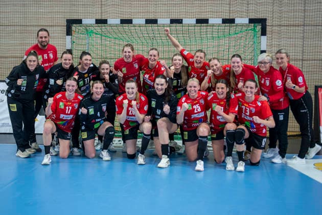 Handball Bundesliga Women, Season 2025 2026 SV Union Halle Neustadt vs Buxtehuder SV Halle, Germany 03 January 2026 In the picture The Halle team celebrates their first win of the season over Buxtehude Halle Saale SWH Arena Sachsen Anhalt Germany