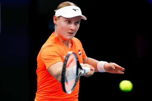 TENNIS UNITED CUP SYDNEY, Suzan Lamens of Team Netherlands plays a forehand in her Group F singles match against Eva Lys of Team Germany during day three of the 2026 United Cup at Ken Rosewall Arena in Sydney, Sunday, January 4, 2026. ( NO ARCHIVING, EDITORIAL USE ONLY SYDNEY NEW SOUTH WALES AUSTRALIA  Copyright: xMARKxEVANSx 20260104186574754617