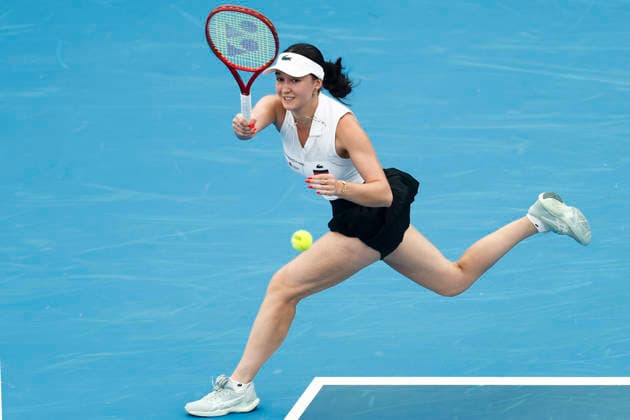 TENNIS UNITED CUP SYDNEY, Eva Lys of Team Germany plays a forehand in her Group F singles match against Suzan Lamens of Team Netherlands during day three of the 2026 United Cup at Ken Rosewall Arena in Sydney, Sunday, January 4, 2026. ( NO ARCHIVING, EDITORIAL USE ONLY SYDNEY NEW SOUTH WALES AUSTRALIA  Copyright: xMARKxEVANSx 20260104124941969900