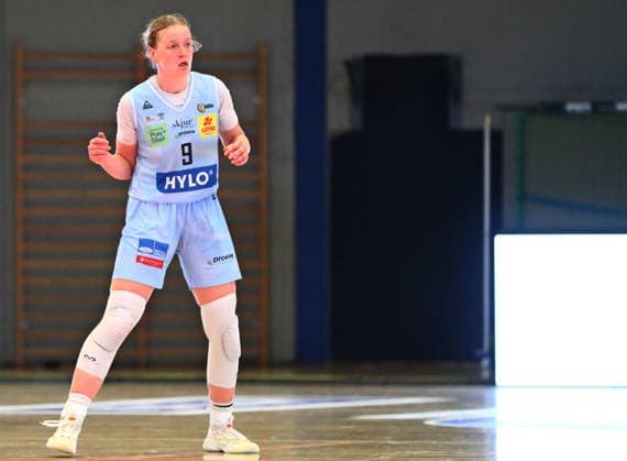 DBBL Cup quarter-final, 03 01 2026, Sporthalle West in Dillingen Saarland , Saarlouis Royals vs Herne TC 67 54 emspor v l n r Emma Eichmeyer Saarlouis celebrates a basket MT
