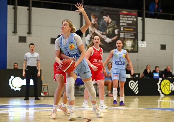 DBBL Cup quarter-finals, 03 01 2026, Sporthalle West in Dillingen Saarland , Saarlouis Royals vs Herner TC 67 54 emspor f l n r Emma Eichmeyer Saarlouis , Sofie Fuglsang Olsen Herner TC MT