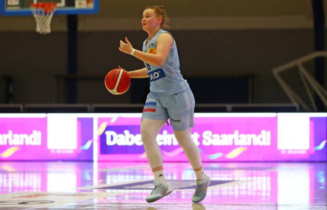 DBBL Cup quarter-finals, 03 01 2026, Sporthalle West in Dillingen Saarland , Saarlouis Royals vs Herne TC 67 54 emspor v l n r Roosa Josefiina Lola Lehtoranta Saarlouis MT