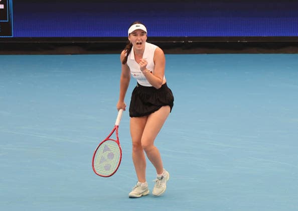 January 4, 2026, Sydney, New South Wales, Australia: EVA LYS of Germany during the match against S. Lamens of Netherlands in the single match group F during the United Cup at Ken Rosewall Arena, Sydney, Australia. Sydney Australia - ZUMAc278 20260104_zsp_c278_007 Copyright: xMarcinxCholewinskix