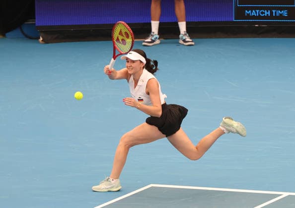 January 4, 2026, Sydney, New South Wales, Australia: EVA LYS of Germany during the match against S. Lamens of Netherlands in the single match group F during the United Cup at Ken Rosewall Arena, Sydney, Australia. Sydney Australia - ZUMAc278 20260104_zsp_c278_016 Copyright: xMarcinxCholewinskix