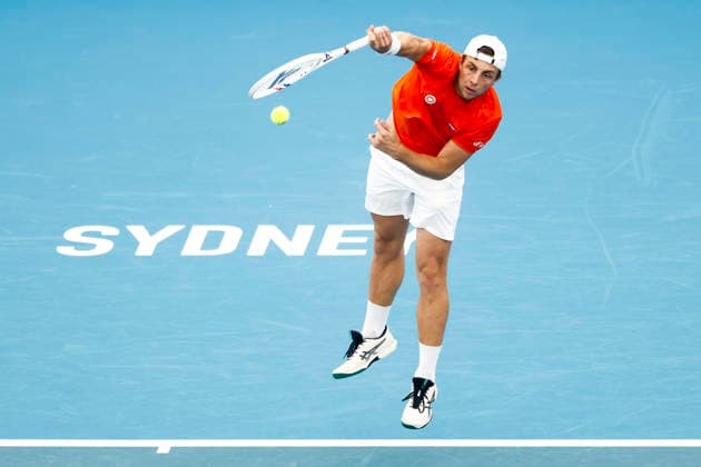 TENNIS UNITED CUP SYDNEY, Tallon Griekspoor of Team Netherlands serves in his Group F singles match against Alexander Zverev of team Germany during day three of the 2026 United Cup at Ken Rosewall Arena in Sydney, Sunday, January 4, 2026. ( NO ARCHIVING, EDITORIAL USE ONLY SYDNEY NEW SOUTH WALES AUSTRALIA  Copyright: xMARKxEVANSx 20260104130659041960