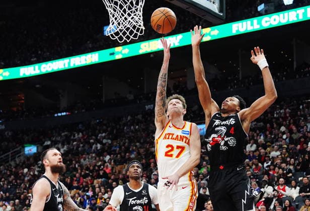 January 3, 2026, Toronto, On, Canada: Atlanta Hawks Vit Krejci (27) shoots as Toronto Raptors Scottie Barnes (4) defends during second half NBA, Basketball Herren, USA basketball action in Toronto on Saturday, Jan. 3, 2026. Canada News - January 3, 2026  - ZUMAc35_ 20260103_zaf_c35_085 Copyright: xFrankxGunnx