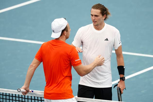 TENNIS UNITED CUP SYDNEY, Alexander Zverev of team Germany shakes hands with Tallon Griekspoor of Team Netherlands after winning his Group F singles match during day three of the 2026 United Cup at Ken Rosewall Arena in Sydney, Sunday, January 4, 2026. ( NO ARCHIVING, EDITORIAL USE ONLY SYDNEY NEW SOUTH WALES AUSTRALIA  Copyright: xMARKxEVANSx 20260104131822768361