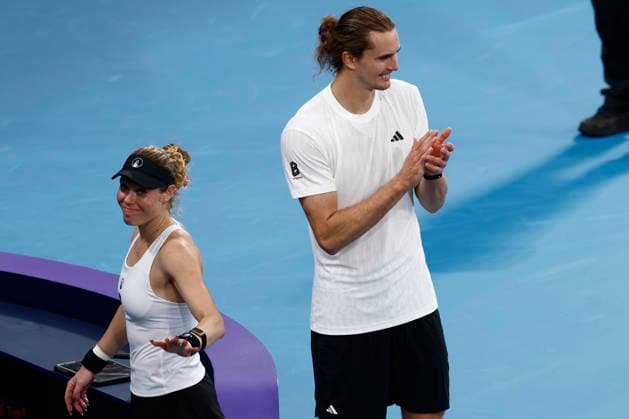 TENNIS UNITED CUP SYDNEY, Laura Siegemund of team Gemany and Alexander Zverev of team Germany celebrate victory after winning their Group F doubles match against Demi Schuurs of Team Netherlands and Tallon Griekspoor of Team Netherlands during day three of the 2026 United Cup at Ken Rosewall Arena in Sydney, Sunday, January 4, 2026. ( NO ARCHIVING, EDITORIAL USE ONLY SYDNEY NEW SOUTH WALES AUSTRALIA  Copyright: xMARKxEVANSx 20260104125054837480