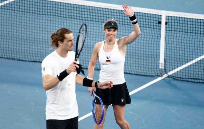 TENNIS UNITED CUP SYDNEY, Laura Siegemund of team Gemany and Alexander Zverev of team Germany celebrate victory after winning their Group F doubles match against Demi Schuurs of Team Netherlands and Tallon Griekspoor of Team Netherlands during day three of the 2026 United Cup at Ken Rosewall Arena in Sydney, Sunday, January 4, 2026. ( NO ARCHIVING, EDITORIAL USE ONLY SYDNEY NEW SOUTH WALES AUSTRALIA  Copyright: xMARKxEVANSx 20260104177910887773