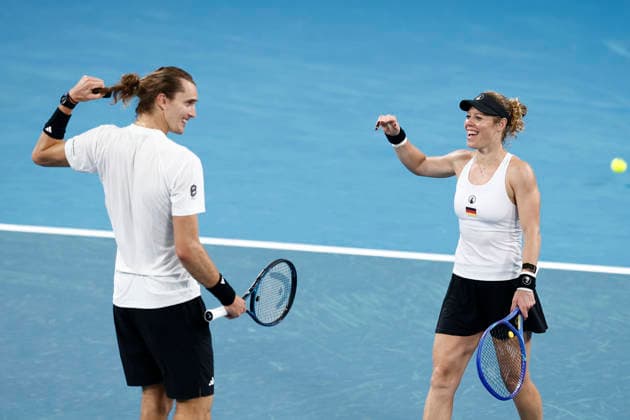 TENNIS UNITED CUP SYDNEY, Laura Siegemund of team Gemany and Alexander Zverev of team Germany celebrate victory after winning their Group F doubles match against Demi Schuurs of Team Netherlands and Tallon Griekspoor of Team Netherlands during day three of the 2026 United Cup at Ken Rosewall Arena in Sydney, Sunday, January 4, 2026. ( NO ARCHIVING, EDITORIAL USE ONLY SYDNEY NEW SOUTH WALES AUSTRALIA  Copyright: xMARKxEVANSx 20260104131224273436