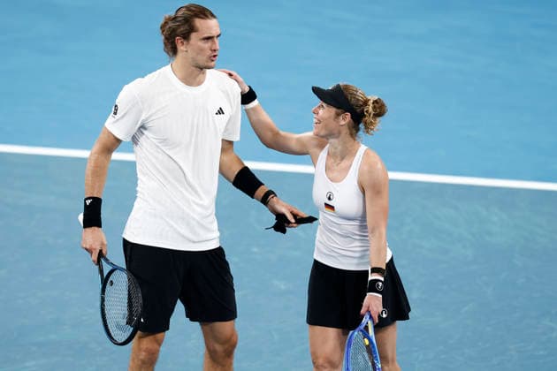 TENNIS UNITED CUP SYDNEY, Laura Siegemund of team Gemany and Alexander Zverev of team Germany celebrate victory after winning their Group F doubles match against Demi Schuurs of Team Netherlands and Tallon Griekspoor of Team Netherlands during day three of the 2026 United Cup at Ken Rosewall Arena in Sydney, Sunday, January 4, 2026. ( NO ARCHIVING, EDITORIAL USE ONLY SYDNEY NEW SOUTH WALES AUSTRALIA  Copyright: xMARKxEVANSx 20260104132432741874