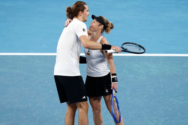 TENNIS UNITED CUP SYDNEY, Laura Siegemund of team Gemany and Alexander Zverev of team Germany celebrate victory after winning their Group F doubles match against Demi Schuurs of Team Netherlands and Tallon Griekspoor of Team Netherlands during day three of the 2026 United Cup at Ken Rosewall Arena in Sydney, Sunday, January 4, 2026. ( NO ARCHIVING, EDITORIAL USE ONLY SYDNEY NEW SOUTH WALES AUSTRALIA  Copyright: xMARKxEVANSx 20260104185246391719