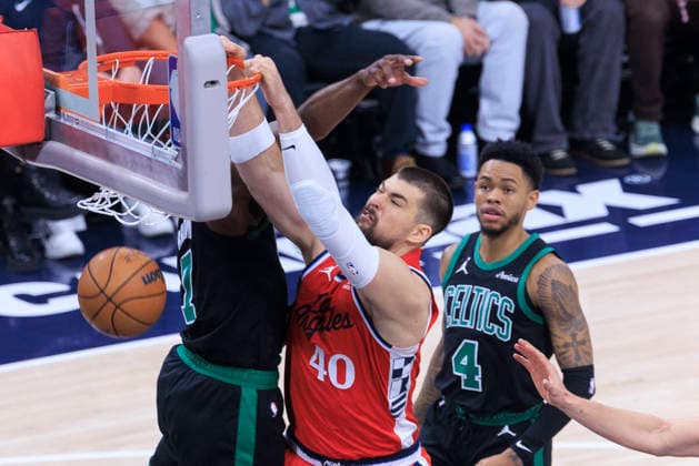 January 3, 2026, Inglewood, California, USA: Ivica Zubac 40 of the Los Angeles Clippers dunks the ball during their regular season NBA, Basketball Herren, USA game against the Boston Celtics on Saturday January 3, 2026 at Intuit Dome in Inglewood, California. Clippers lose to Celtics, 146-115. ARIANA RUIZ PI Inglewood USA - ZUMAp124 20260103_zaa_p124_022 Copyright: xArianaxRuizx