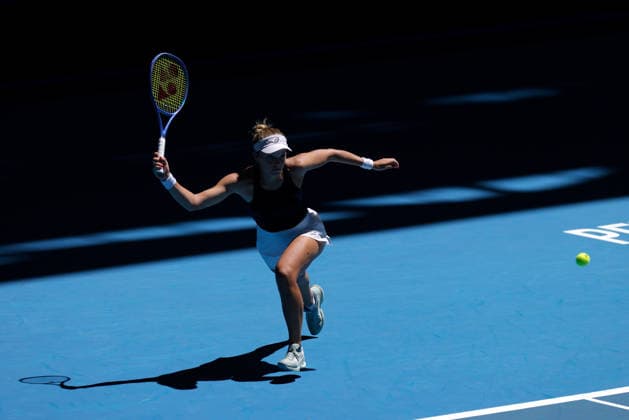 TENNIS UNITED CUP PERTH, Katie Swan of Great Britain in action against Naomi Osaka of Japan during the United Cup day three match between the Great Britain and Japan at RAC Arena in Perth, Sunday, January 4, 2026. ( NO ARCHIVING, EDITORIAL USE ONLY PERTH WESTERN AUSTRALIA AUSTRALIA  Copyright: xRICHARDxWAINWRIGHTx 20260104189250740470