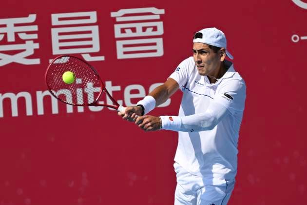 Hong Kong Tennis Open - Day 1 Alejandro Tabilo, a Chilean tennis player, during a match at the Hong Kong Tennis Open on January 4, 2026 in Hong Kong. (Photo by Kobe Li Nexpher Images) Hong Kong