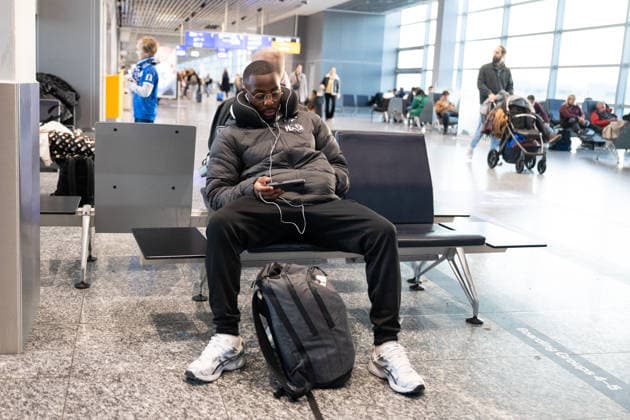 Merveille Papela SV Darmstadt 1898, 21 at Frankfurt Airport, GER, SV Darmstadt 98, football, 2 Bundesliga, training camp in El Saler, 1 day, 04 01 2026 GER SV Darmstadt 98, football, 2 Bundesliga, training camp in El Saler, 1 day, 04 01 2026 Frankfurt Copyright: xEibner-Pressefoto FlorianxWiegandx EP_FWD