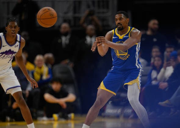 NBA, Basketball Herren, USA Utah Jazz vs Golden State Warriors in San Francisco SAN FRANCISCO, CALIFORNIA - JANUARY 3: Cody Williams (left) of Utah Jazz in action against De Anthony Melton (right) of Warriors during the NBA game 16 between Utah Jazz and Golden State Warriors in San Francisco at Chase Center on January 3, 2026 in San Francisco, California, United States. Tayfun Coskun Anadolu California United States. Editorial use only. Please get in touch for any other usage.  Copyright: x2026xAnadoluxTayfunxCoskunx