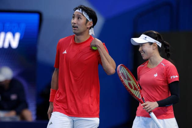 TENNIS UNITED CUP PERTH, Nao Hibino and Yasutaka Uchiyama of Japan in action against Olivia Nicholls and Neal Skupski of Great Britain during the United Cup day three doubles match between Great Britain and Japan at RAC Arena in Perth, Sunday, January 4, 2026. ( NO ARCHIVING, EDITORIAL USE ONLY PERTH WESTERN AUSTRALIA AUSTRALIA  Copyright: xRICHARDxWAINWRIGHTx 20260104199814686881