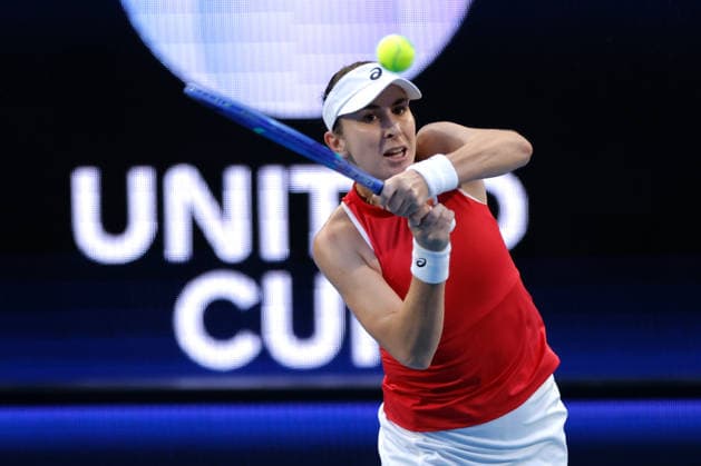 TENNIS UNITED CUP PERTH, Belinda Bencic of Switzerland in action against Jasmine Paolini of Italy during the United Cup day three match between Italy and Switzerland at RAC Arena in Perth, Sunday, January 4, 2026. ( NO ARCHIVING, EDITORIAL USE ONLY PERTH WESTERN AUSTRALIA AUSTRALIA  Copyright: xRICHARDxWAINWRIGHTx 20260104127877511072
