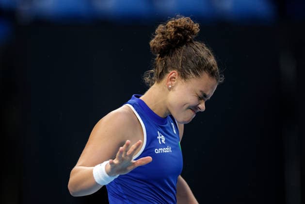 TENNIS UNITED CUP PERTH, Jasmine Paolini of Italy in action against Belinda Bencic of Switzerland during the United Cup day three match between Italy and Switzerland at RAC Arena in Perth, Sunday, January 4, 2026. ( NO ARCHIVING, EDITORIAL USE ONLY PERTH WESTERN AUSTRALIA AUSTRALIA  Copyright: xRICHARDxWAINWRIGHTx 20260104124139969166