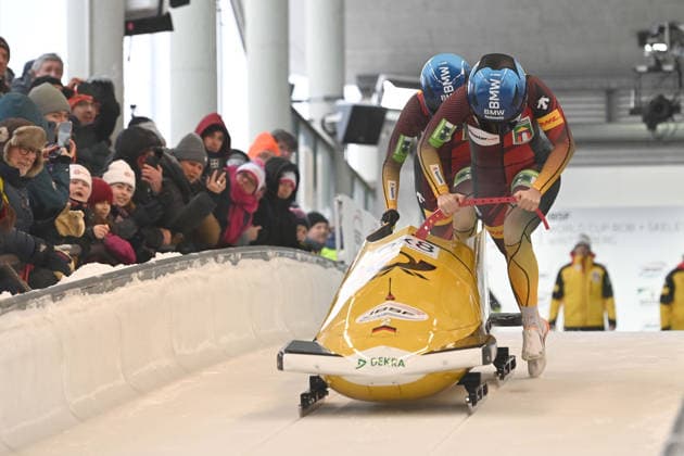 KALICKI Kim PREPENS Talea (GER) Aktion, Start 2er Bob der Frauen, Zweierbob, 2-woman Bobsleigh, IBSF World Cup Bob & Skeleton Winterberg (GER) 2025 26 vom 02.01. - 04.01.2026 in Winterberg Deutschland. Â *** KALICKI Kim PREPENS Talea GER action, start womens 2-man bobsleigh, 2 woman Bobsleigh, IBSF World Cup Bob Skeleton Winterberg GER 2025 26 from 02 01 04 01 2026 in Winterberg Germany Â