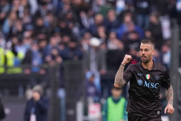 Napoli™s Leonardo Spinazzola celebrates after scoring during the Serie A EniLive soccer match between Lazio and Napoli at the Rome s Olympic stadium, Italy - Monday January 4, 2026 - Soccer ( Photo by Alfredo Falcone LaPresse )  Copyright: xAlfredoxFalcone LaPressex