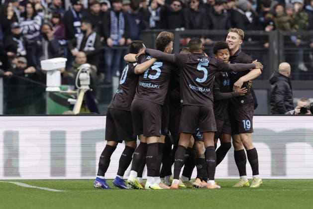 CALCIO - Serie A - SS Lazio vs SSC Napoli Napoli s Italian defender Leonardo Spinazzola celebrates after scoring a goal during the Serie A football match SS Lazio vs SSC Napoli at Olimpico Stadium on Gunnery 04, 2026, in Rome. Rome Italy  Copyright: xIPAxSport ABACAx
