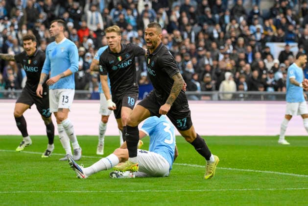 Napoli s Leonardo Spinazzola celebrates after scoring the goal 0-1 during the Serie A Enilive soccer match between SS Lazio and SSC Napoli at the Rome s Olympic stadium, Italy - Sunday, January 04, 2026. - Soccer.  Copyright: xFabrizioxCorradetti LaPressex