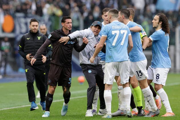 Serie A football match SS Lazio vs SSC Napoli Napoli s Italian defender Pasquale Mazzocchi and Lazio™s Serbian defender Adam Marusic fight during the Serie A football match SS Lazio vs SSC Napoli at Olimpico Stadium on January 04, 2026, in Rome. _BPH5890 Copyright: xAntonioxBalascox