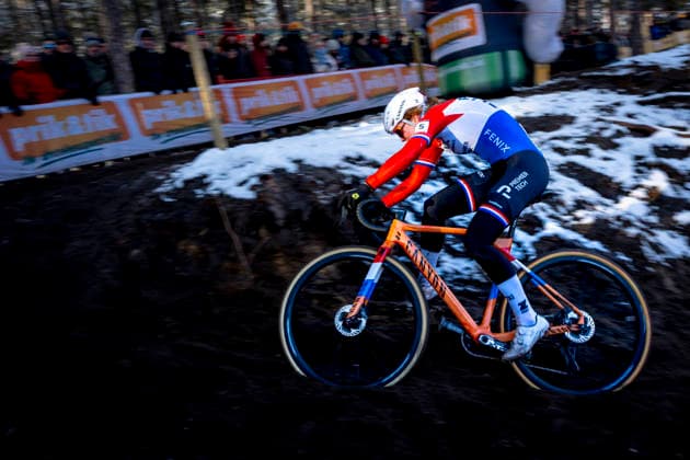 Puck Pieterse FENIX DECEUNINCK during the UCI Cyclo cross World Cup 2025 in ZONHOVEN, Belgium on 29 december 2025, photo by Marcel van Dorst EYE4images DeFodi Images