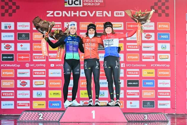 UCI Cyclocross World Cup 2025-2026 Zonhoven ZONHOVEN, BELGIUM - JANUARY 04 : Alvarado Ceylin Del Carmen (NED) of Alpecin-Deceuninck, Pieterse Puck (NED) of Fenix - Deceuninck, Brand Lucinda (NED) of Baloise Glowi Lions on the podium during the 9th leg of the Zonhoven UCI Cyclocross World Cup 2025-2026 a cyclocross race for Women Elite on January 4, 2026 in Zonhoven, Belgium, 04 01 2026 ( Zonhoven Belgium  Copyright: xPeterxDexVoechtx