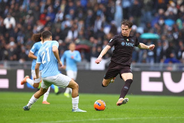 January 4, 2026, Rome, Lazio, Italy: Scott McTonimay of Napoli during Serie A soccer match SS Lazio - SSC Napoli at Stadio Olimpico on January 4, 2026 in Rome , Italy. Rome Italy - ZUMAl131 20260104_zsp_l131_037 Copyright: xCiroxDexLucax