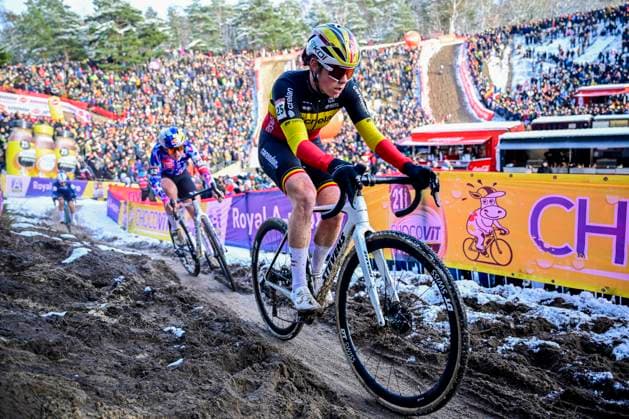 UCI Cyclocross World Cup 2025-2026 Zonhoven ZONHOVEN, BELGIUM - JANUARY 04 : Norbert Riberolle Marion (BEL) of Crelan - Corendon in action during the 9th leg of the Zonhoven UCI Cyclocross World Cup 2025-2026 a cyclocross race for Women Elite on January 4, 2026 in Zonhoven, Belgium, 04 01 2026 ( Zonhoven Belgium  Copyright: xPeterxDexVoechtx