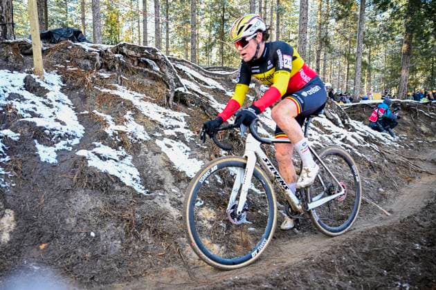 UCI Cyclocross World Cup 2025-2026 Zonhoven ZONHOVEN, BELGIUM - JANUARY 04 : Norbert Riberolle Marion (BEL) of Crelan - Corendon in action during the 9th leg of the Zonhoven UCI Cyclocross World Cup 2025-2026 a cyclocross race for Women Elite on January 4, 2026 in Zonhoven, Belgium, 04 01 2026 ( Zonhoven Belgium  Copyright: xPeterxDexVoechtx