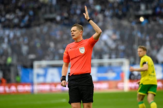 FOOTBALL : Olympique de Marseille VS FC Nantes - Ligue 1 McDonald s - 04 01 2026 Referee Marc Bollengier during the Ligue 1 McDonald™s match between Olympique de Marseille and Football Club de Nantes on January 03, 2026 at the Orange Velodrome Stadium in Marseille. MarseilleFrance  Copyright: xWilliamxCannarellax