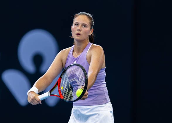 January 4, 2026, Brisbane, Qld, Australia: DARIA KASATKINA of Australia serves during her WomenÃ¢â‚¬â ¢s Singles round one match against ANASTASIA POTAPOVA of Austria at the Brisbane International. Potapova won the match 7-5 4-6 6-4 Brisbane Australia - ZUMAt173 20260104_zsp_t173_020 Copyright: xStephanexThomasx