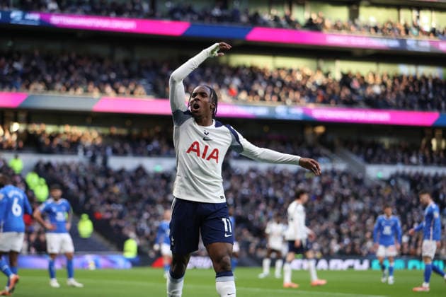 4th January 2026; Tottenham Hotspur Stadium, London, England; Premier League Football, Tottenham Hotspur versus Sunderland; Mathys Tel of Tottenham Hotspur gets the crowd going  KatiexChan