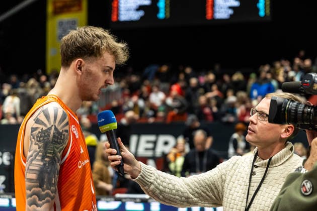 GER, easy Credit Basketball Bundesliga, Niners Chemnitz RASTA Vechta 04 01 2026, Messe, Chemnitz, GER, easy Credit Basketball Bundesliga, Niners Chemnitz RASTA Vechta Julian Steinfeld Niners Chemnitz, 21 at the interview Photo Alexander Trienitz Chemnitz Messe Sachsen Germany