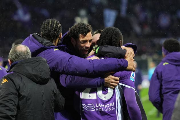 Fiorentina s Moise Kean celebrates with Fiorentina™s Pablo Mari after scoring the 1-0 goal for his team during the Serie A soccer match between Fiorentina and Cremonese at the Artemio Franchi Stadium in Florence, north Italy - Sunday, January 4, 2026 -  Copyright: xMassimoxPaolone LaPressex