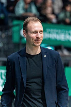 04 01 2026, xdaymx, Basketball easyCredit BBL, Gladiators Trier Ratiopharm Ulm Headcoach Jacques Schneider smiling before the game against Ratiopharm Ulm DFL DFB REGULATIONS PROHIBIT ANY USE OF PHOTOGRAPHS as IMAGE SEQUENCES and or QUASI VIDEO Trier