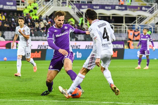CALCIO - Serie A - ACF Fiorentina vs US Cremonese Tommaso Barbieri (Cremonese) thwarted by Luca Ranieri (Fiorentina) during ACF Fiorentina vs US Cremonese, Italian soccer Serie A match in Florence, Italy, January 04 2026 Florence Italy  Copyright: xIPAxSport ABACAx