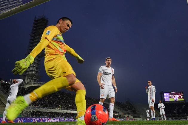 Cremonese s goalkeeper Emil Audero and the players of Cremonese react after the goal of Fiorentina s Moise Kean 1-0 during the Serie A soccer match between Fiorentina and Cremonese at the Artemio Franchi Stadium in Florence, north Italy - Sunday, January 4, 2026 -  Copyright: xMassimoxPaolone LaPressex