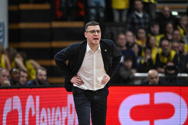 GER, Basketball, easy Credit BBL, EWE Baskets Oldenburg vs ALBA Berlin 04 01 2026, EWE Arena, Oldenburg, GER, easy Credit BBL, EWE Baskets Oldenburg vs ALBA Berlin, in the picture Lazar SPASIC EWE Baskets Oldenburg Head Coach Head Coach nordphotoxgmbhx xRojahn nph00310